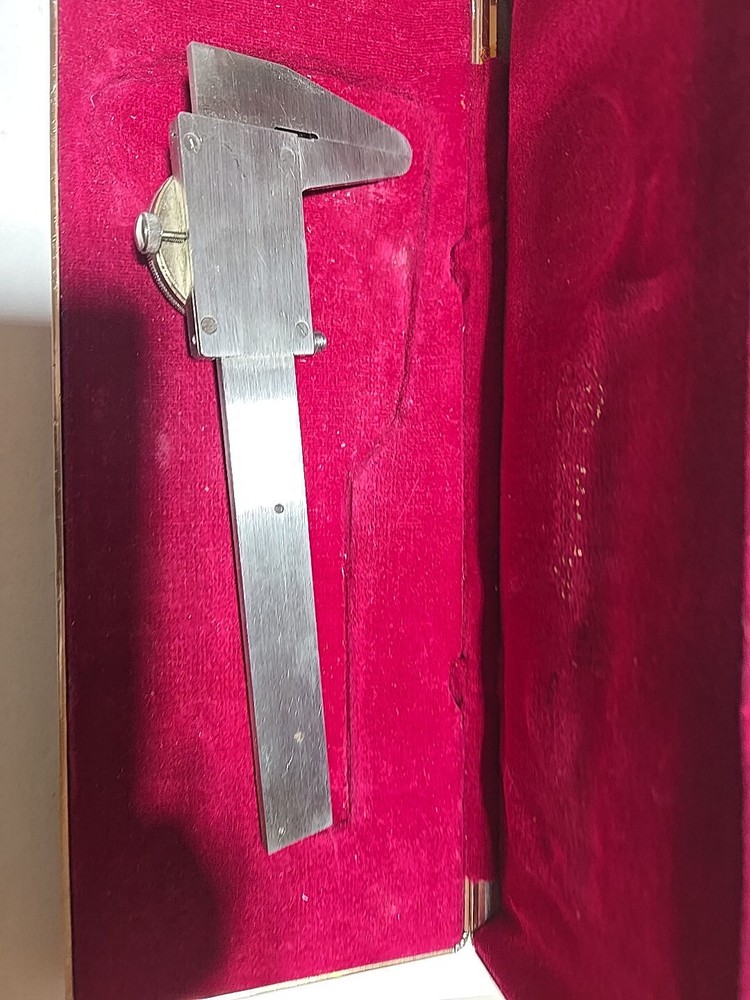 Summit Precision Dial Caliper Stainless Hardened 0-4"