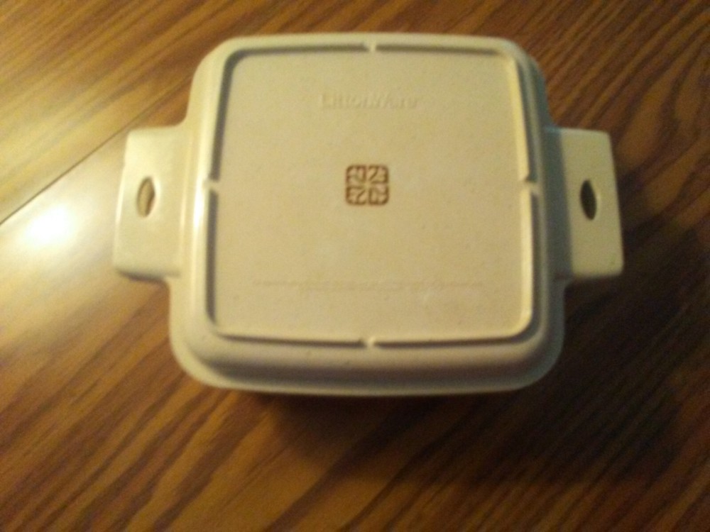 Littonware 1 Quart square microwave dish