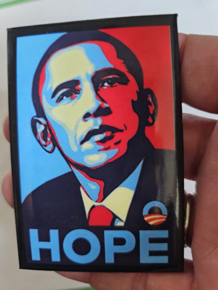 political button Obama HOPE
