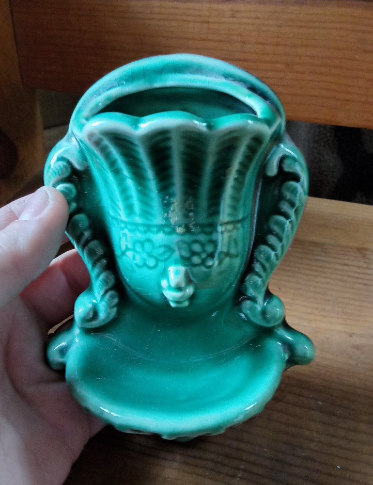 Vintage Green Ceramic Wall Pocket Match Safe, Possibly Camark Pottery?