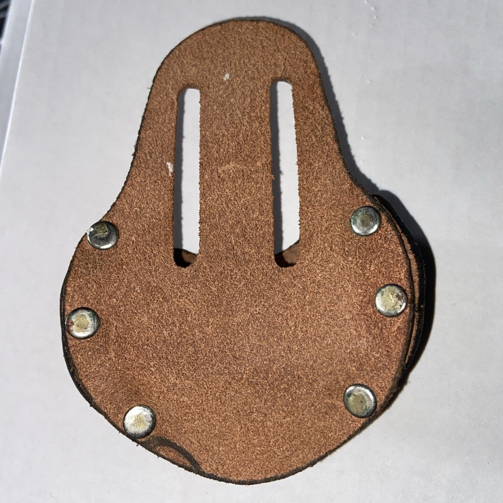 VINTAGE MASONIC EMBLEM PANCAKE STYLE SHEATH