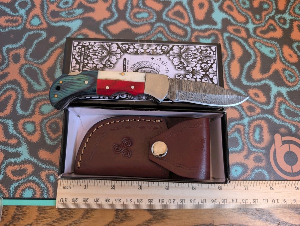 Ashen Edge Damascus Knife Back Lock