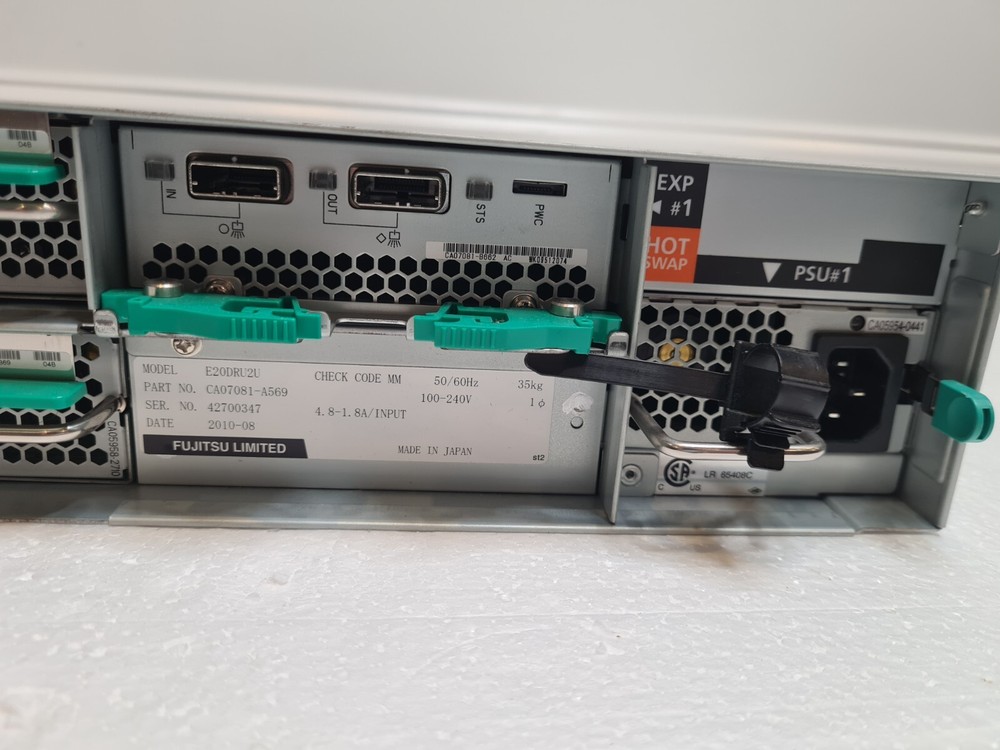 Fujitsu E20DRU2U 12 bay SAN Storage enclosure Array CA07081-B561 CA07081-A569