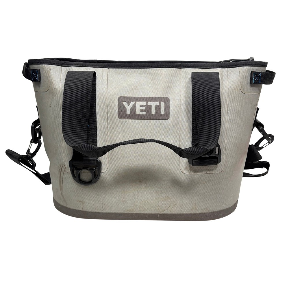 Yeti Hopper 20 18 Can Capacity Handheld Softshell Cooler