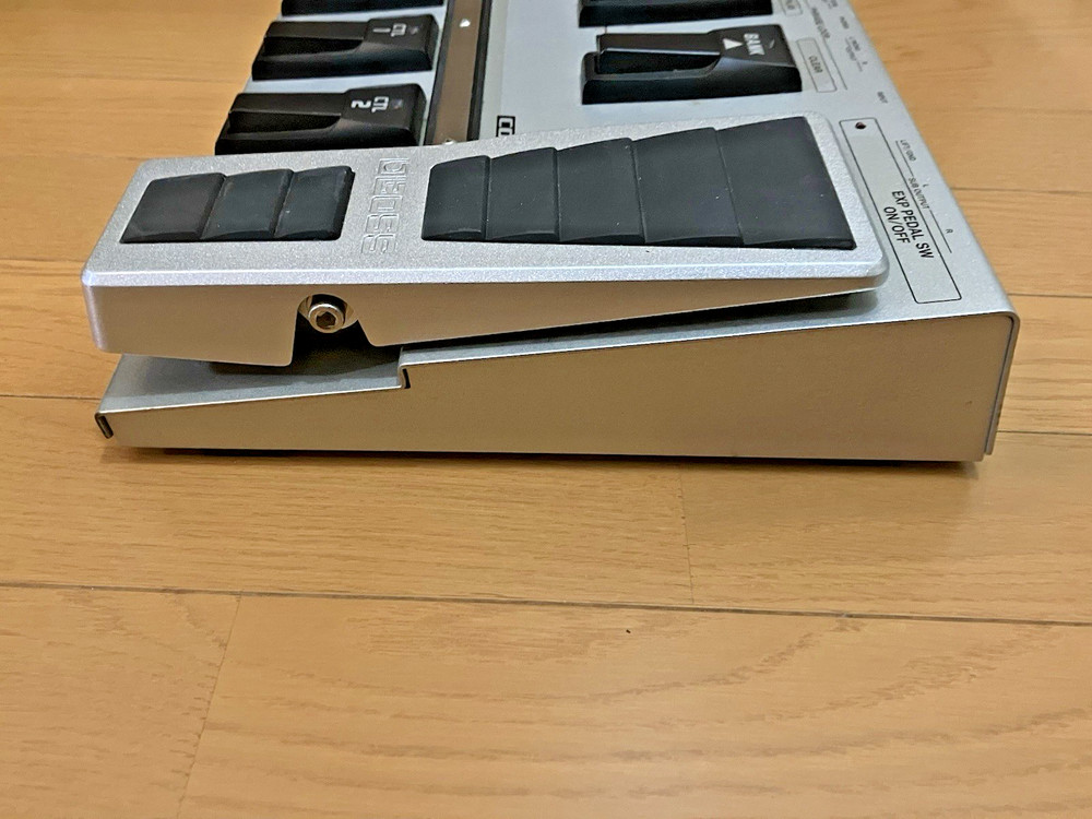 Boss GT-10B Bass Effects Processor Multi Effects Used From Japan