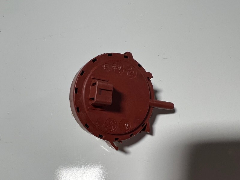 Wascomat Gen 6 Electrolux 4718861-01 Washer Level Control [Used]