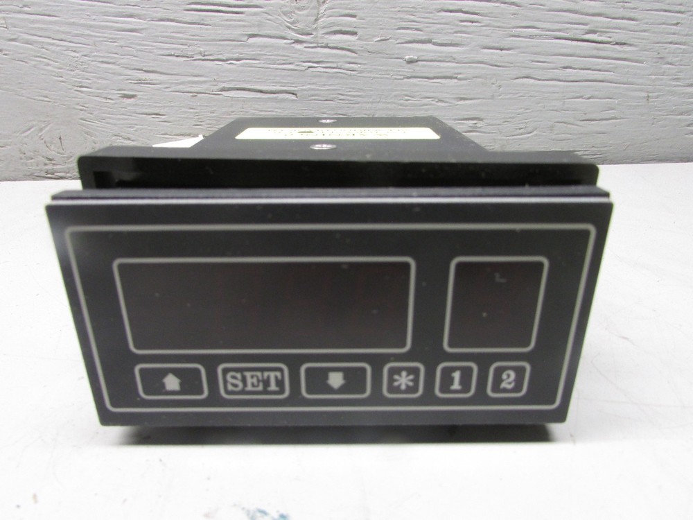 Thermalogic DINFJ30GD-N-N-42 Temperature Controller Series M1094