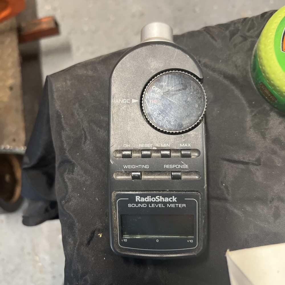 Radio Shack Digital Sound Level Meter Model 33-