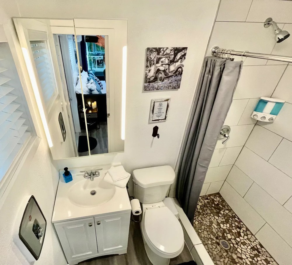 20 ft Shipping Container Home - The Dripping Springs