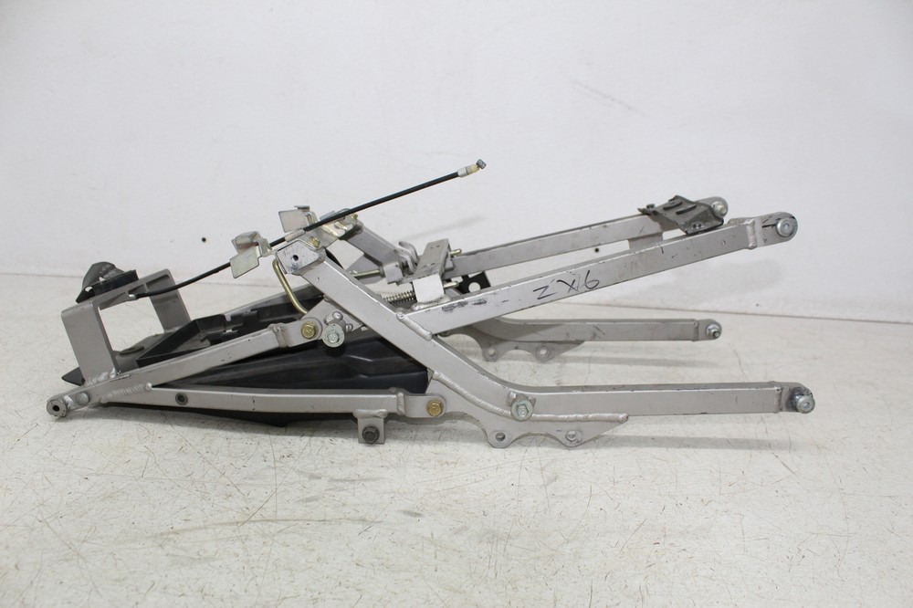95 KAWASAKI ZX750 REAR SUBFRAME BACK SUB FRAME