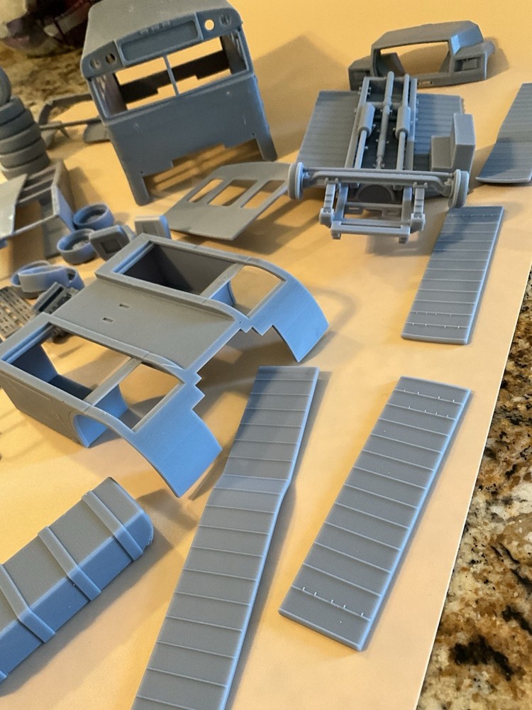 1:25 School Bus Race Car Transporter 3d Printed