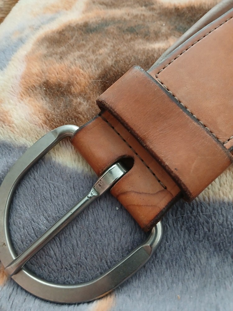 Western saddle leather cinch 28"