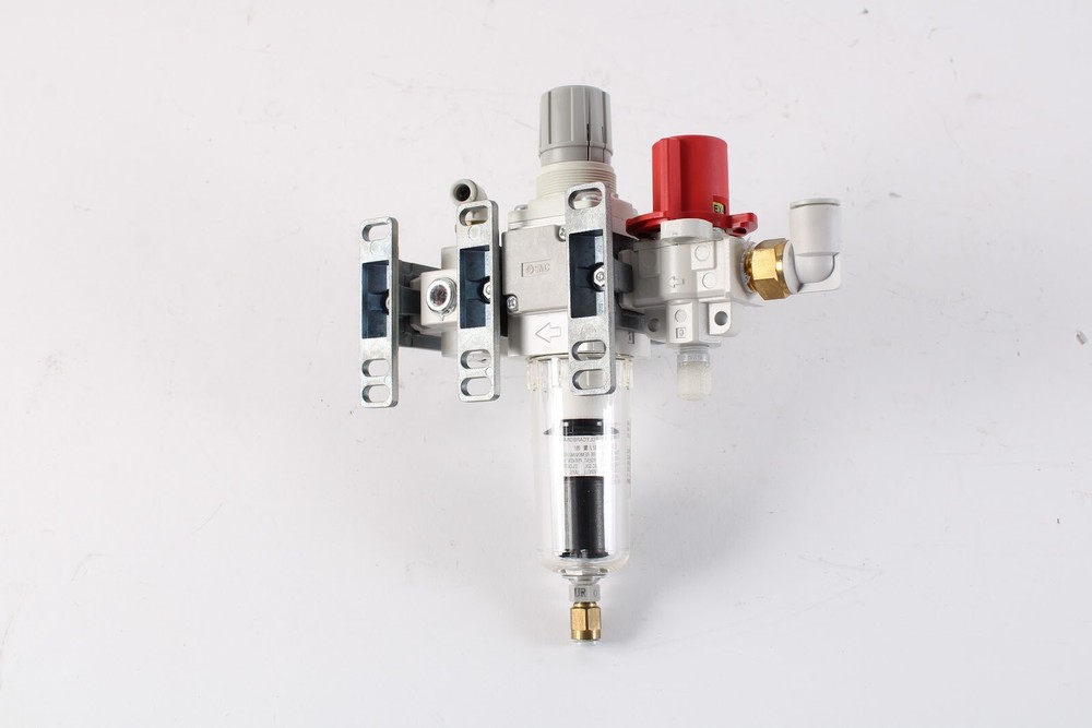 SMC AW20-02C-B Filter Regulator W/ Gauge