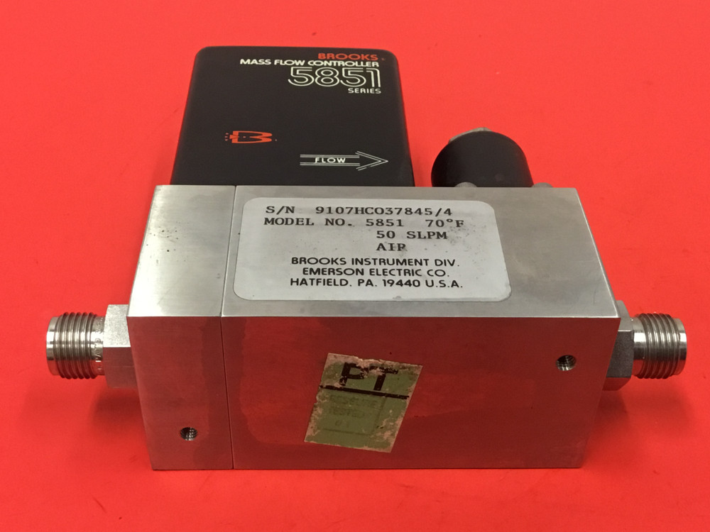 Brooks Instruments - P/N: 5851 - Mass Flow Controller