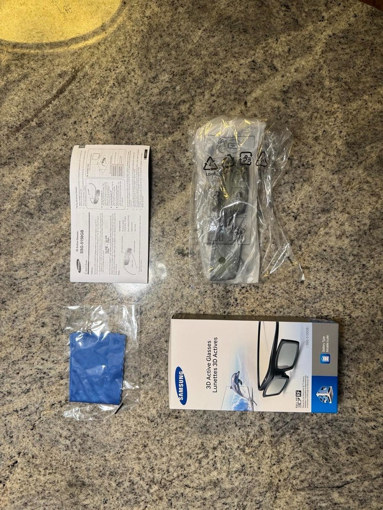 Open Box - Samsung 3D Active Glasses - SSG-5150GB - Black