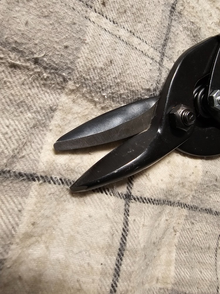 Snap On AVSS10 Metal Shears Pre Owned