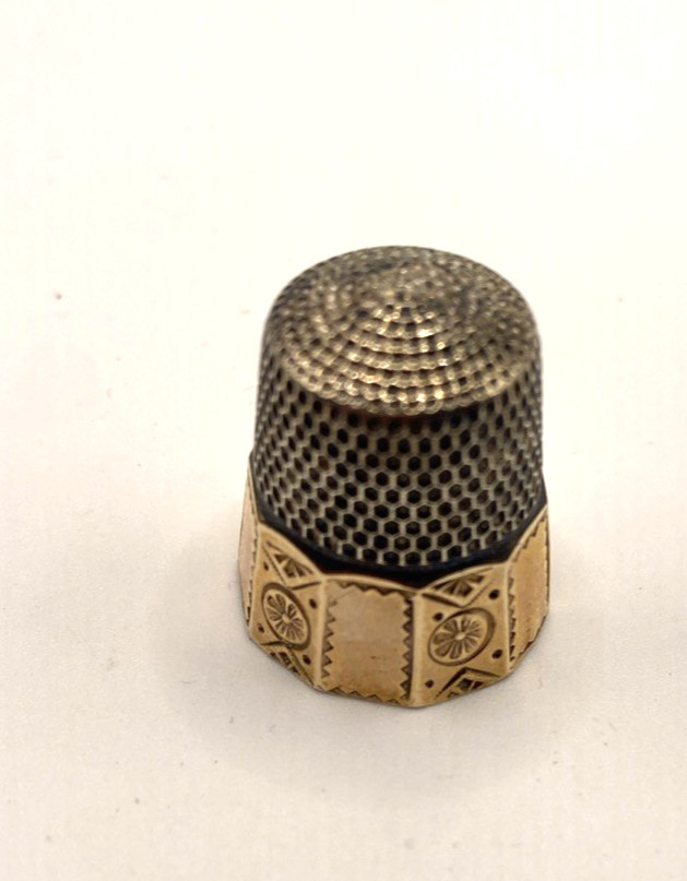 Antique Gold Band Thimble Marked Gold & Silver on inside