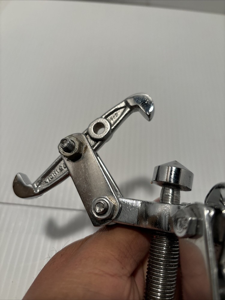 ARM PULLER 75 India Drop Forced V-62 (D)