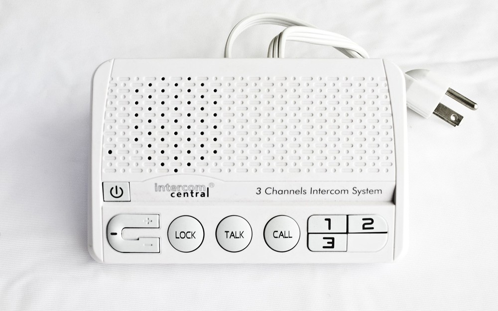 GROUND wire Power-line 3 CHANNELS Intercom System, Two Stations Set. White
