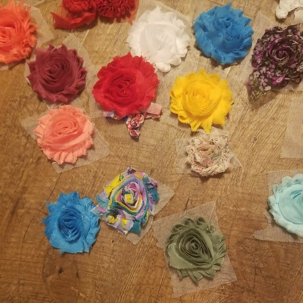 30 Ribbon Flowers