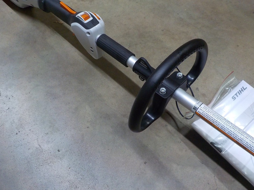 Stihl FSA 90 R Battery Powered String Trimmer 15" 36V "Bare Tool"