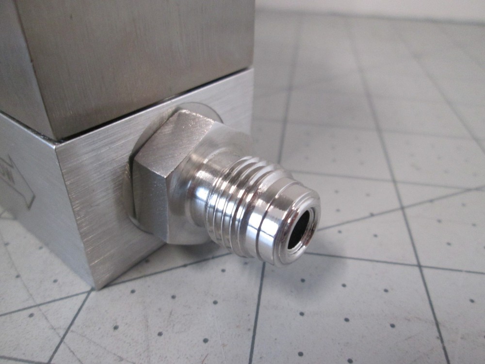 Unit, UFC-1100A, HCL, 500 SCCM, Mass Flow Controller, New