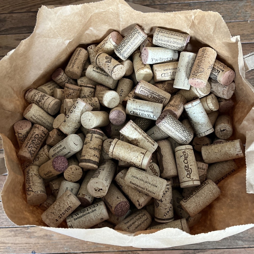 650 Craft Red & White Wine Corks.  No Plastic Or Imitation Cork.