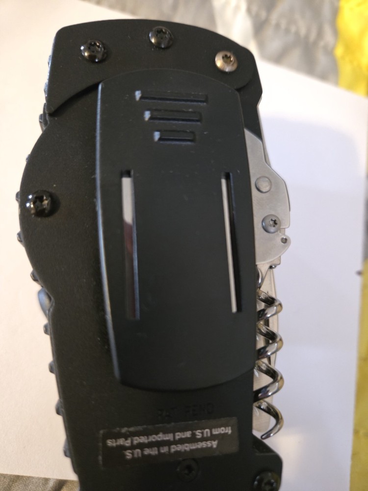 Schrade Model St 175 Tough Navitool W/ Compass, Whistle Red Light Paperwork