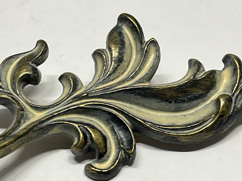 Vintage NOS 9 1/4” Decorative Brass/Whitewash Fixed Drawer Pull