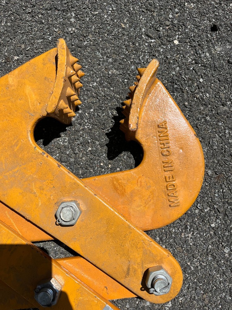 Pallet Puller Double Scissor Chain Yellow Jaw, USED, 2000lbs
