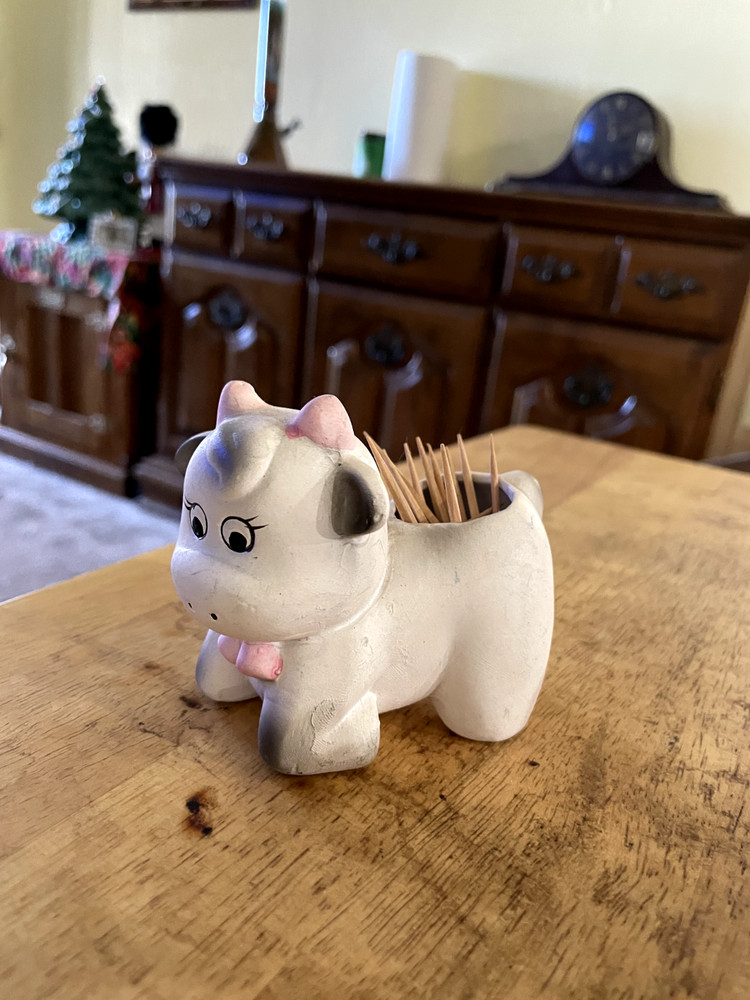 1987 Country Manor Toothpick Holder