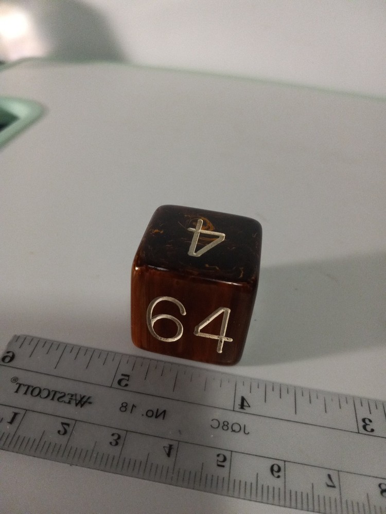 BEAUTIFUL BAKELITE BACKGAMMON DOUBLING CUBE 1 in. Square Tested