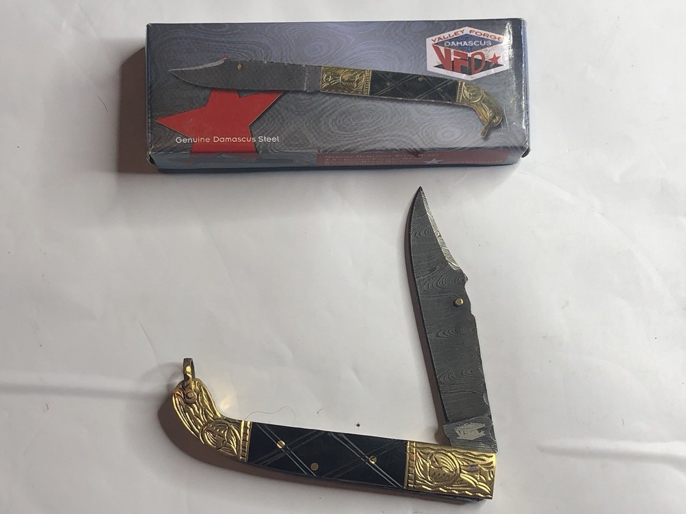 Valley Forge 4.5” CLSD Damascus Horn Handle