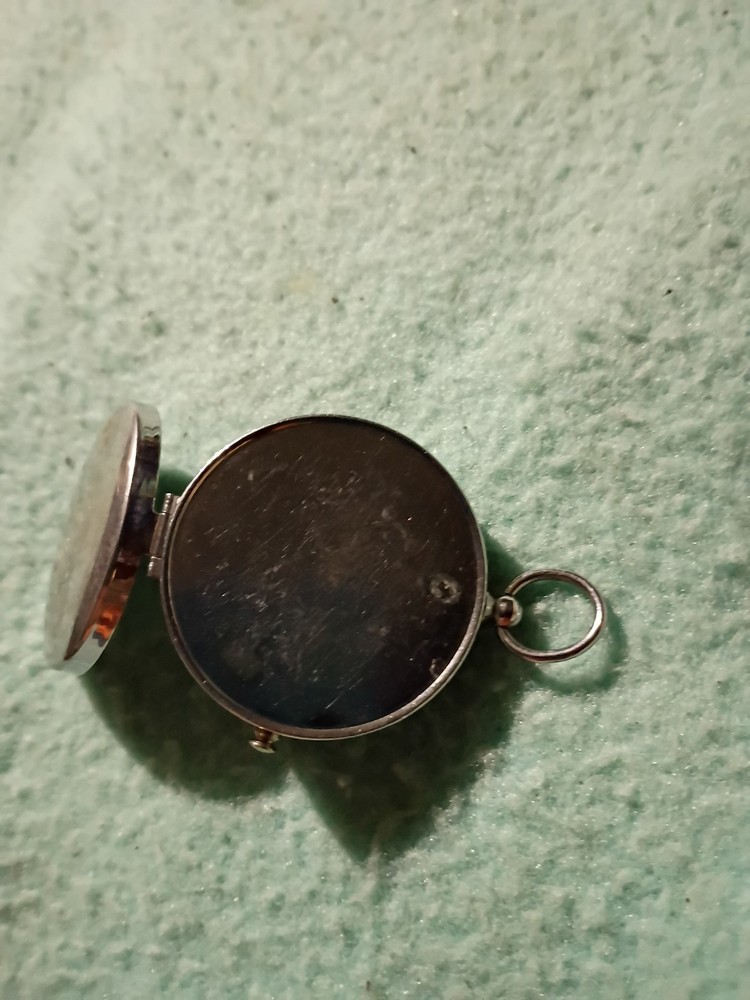 Vintage pocket compass