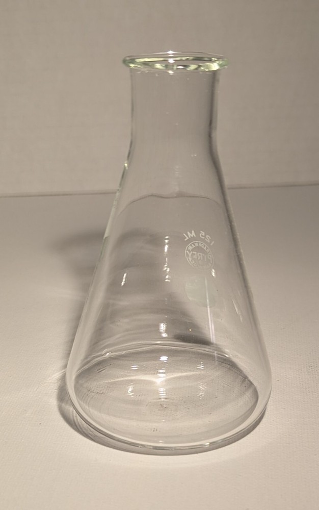 Vintage PYREX Flasks Beakers #4980 12 Count New In Box