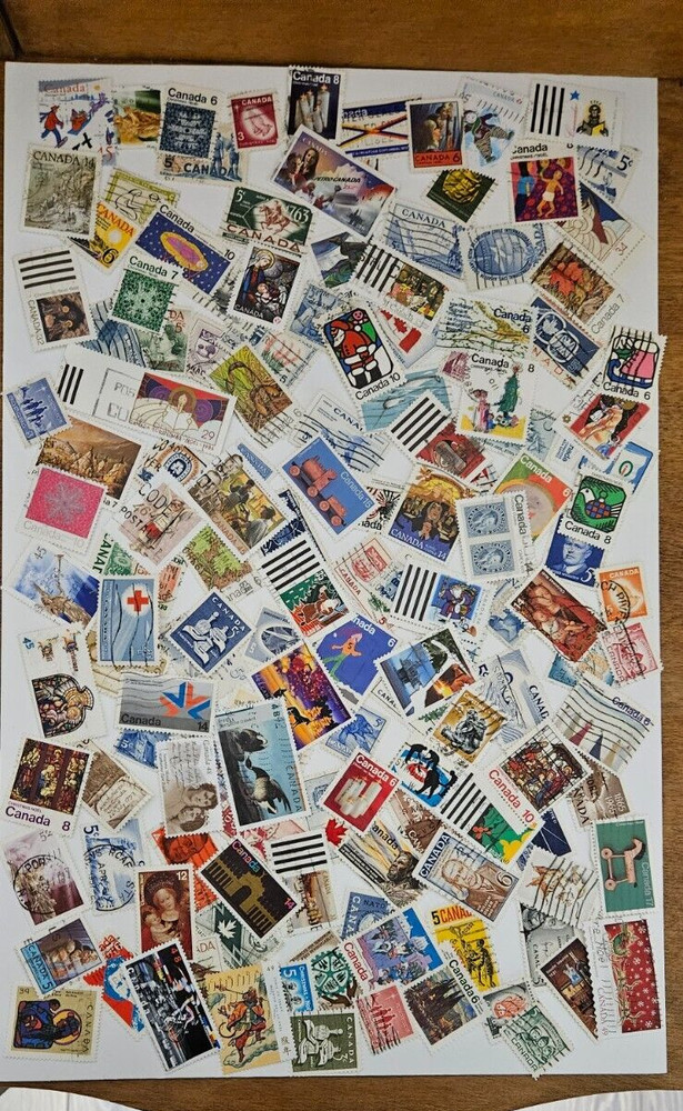 Canada 500 All Different Used Stamps See Pics