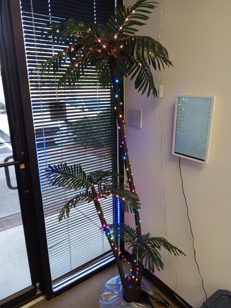 Smart LED Palm Tree - HELLO FAIRY Compatible