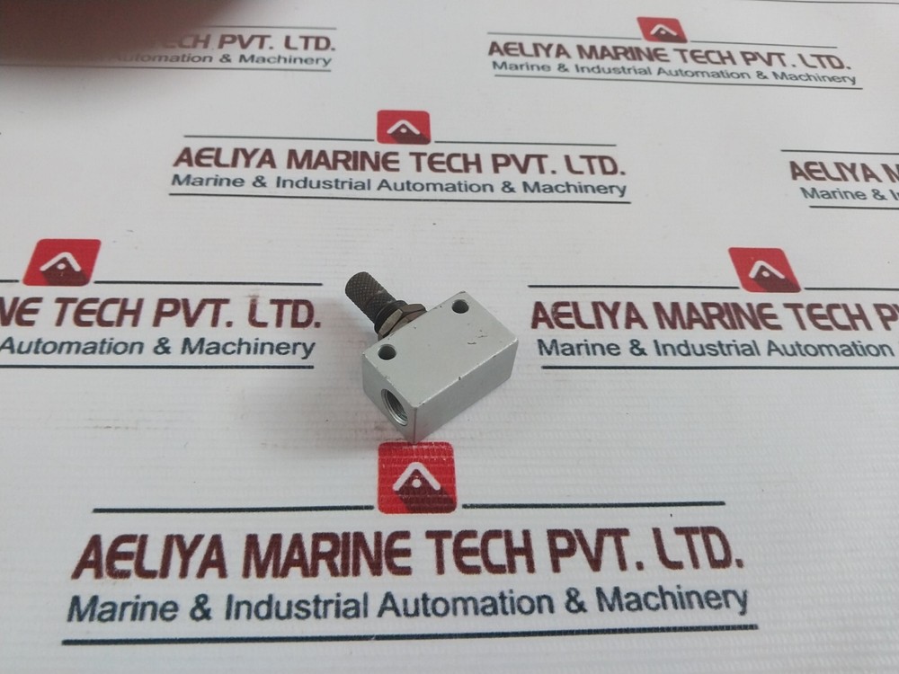 8850-1/8 Flow Regulator