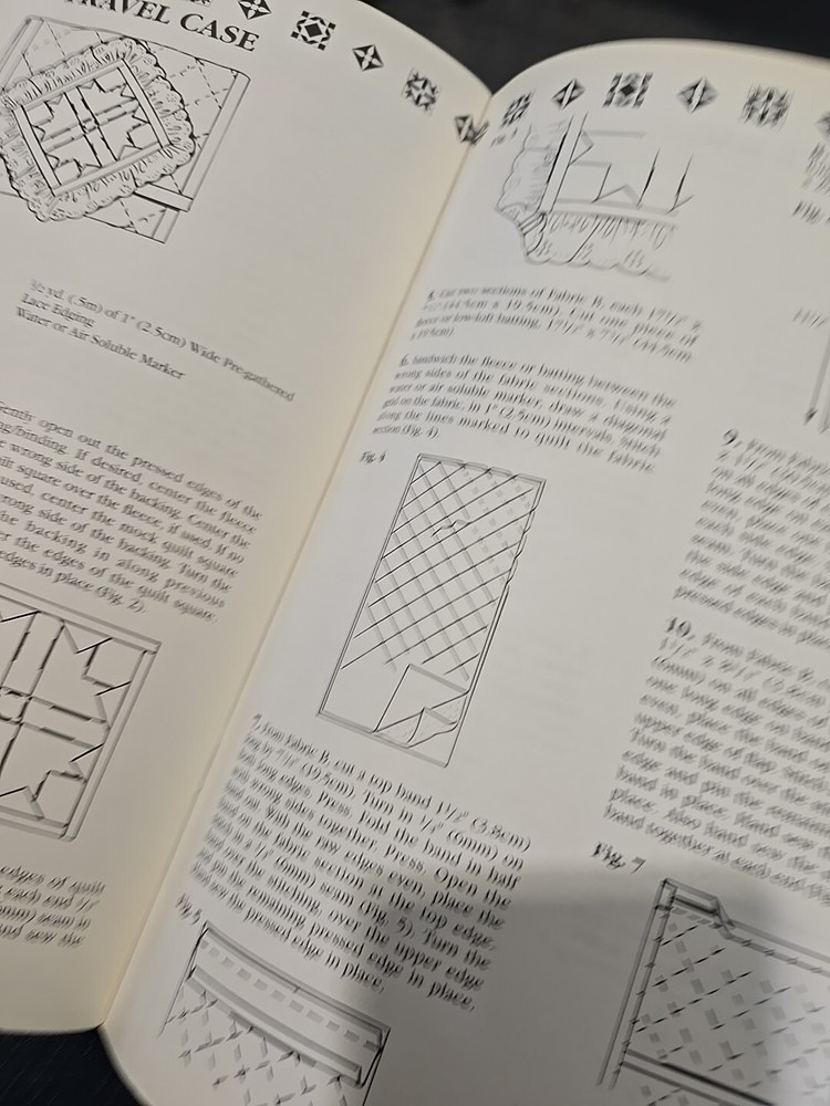 SIMPLICITY Fun with Folded Fabric vtg OOP craft/quilt/cross stitch leaflet LA