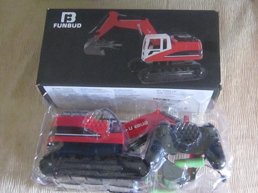 New--FunBud--Remote Control Excavator--Toy