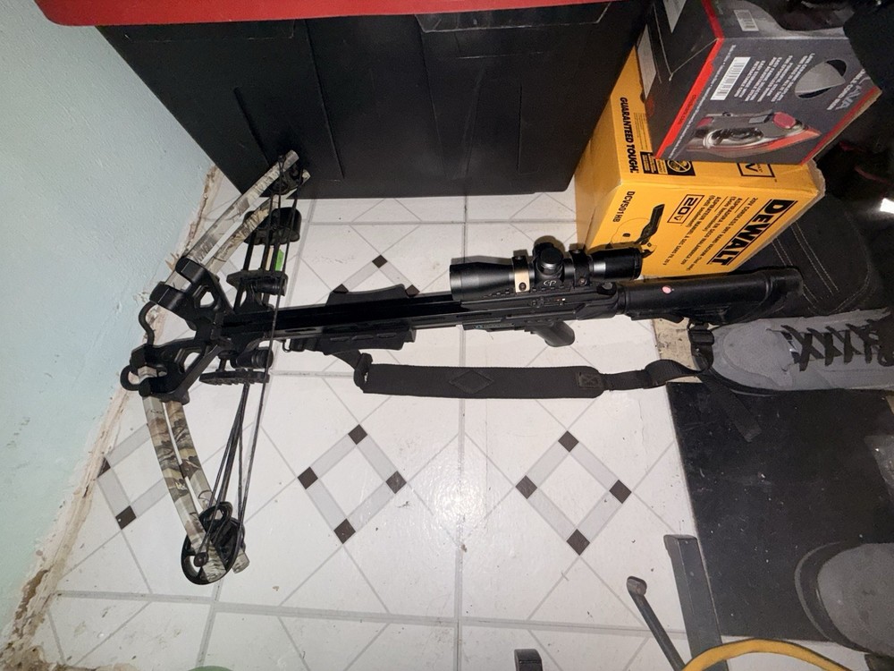 CenterPoint Sniper 370 Compound Crossbow Camouflage Pattern