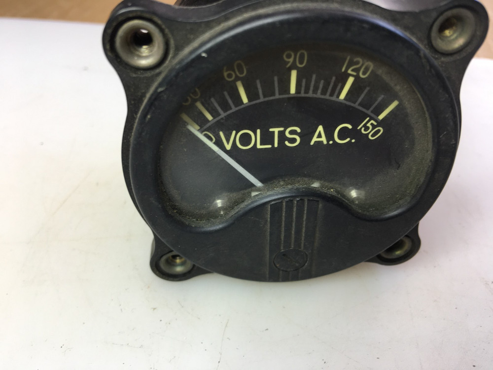 Unknown Vintage  Volts Gauge  Untested