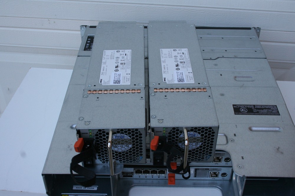 Dell powervault MD3220i E04J