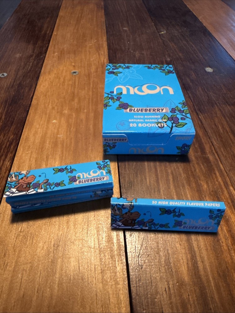Moon Blueberry Rolling Papers Short 1.0