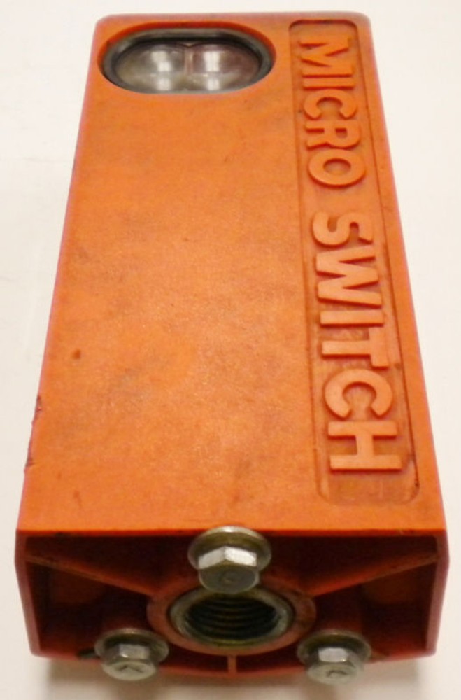 MICRO SWITCH PHOTOELECTRIC CONTROL FE-MLS 8B