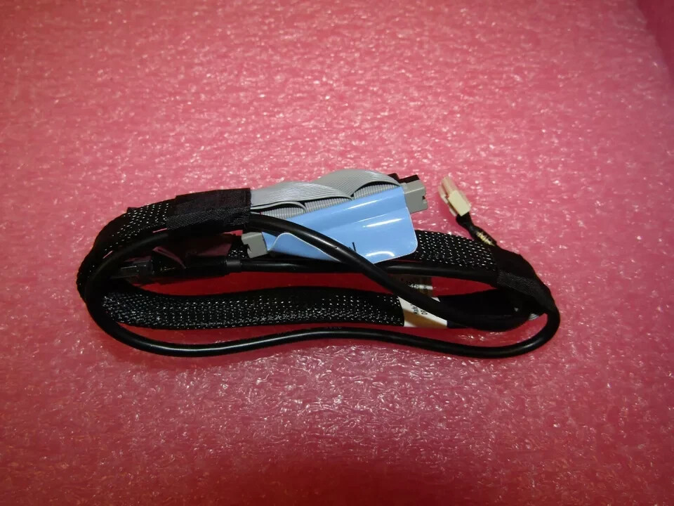 1YNTK DELL CABLE ASSY CONTROLLER 10BAY R620