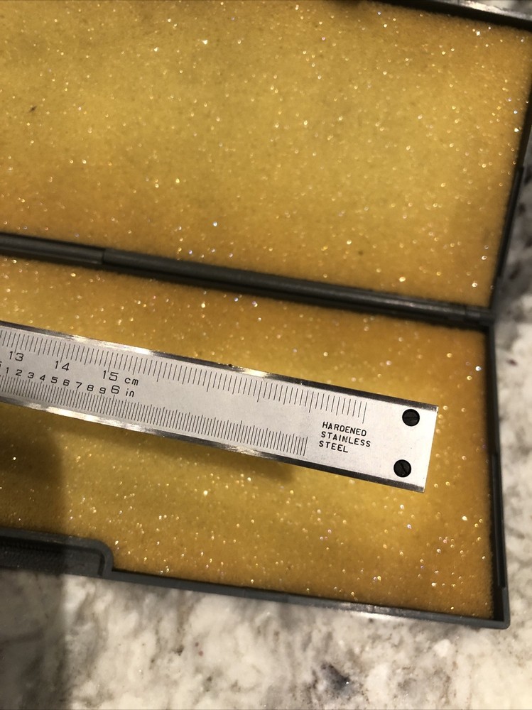 Central Tools #6420 0-6" Vernier Caliper pre-owned Machinist Auto w/ Box