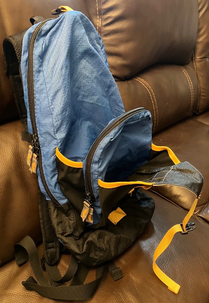 Go-Lite Daypack Backpack, Hiking/Camping/Outdoors, Great Condition
