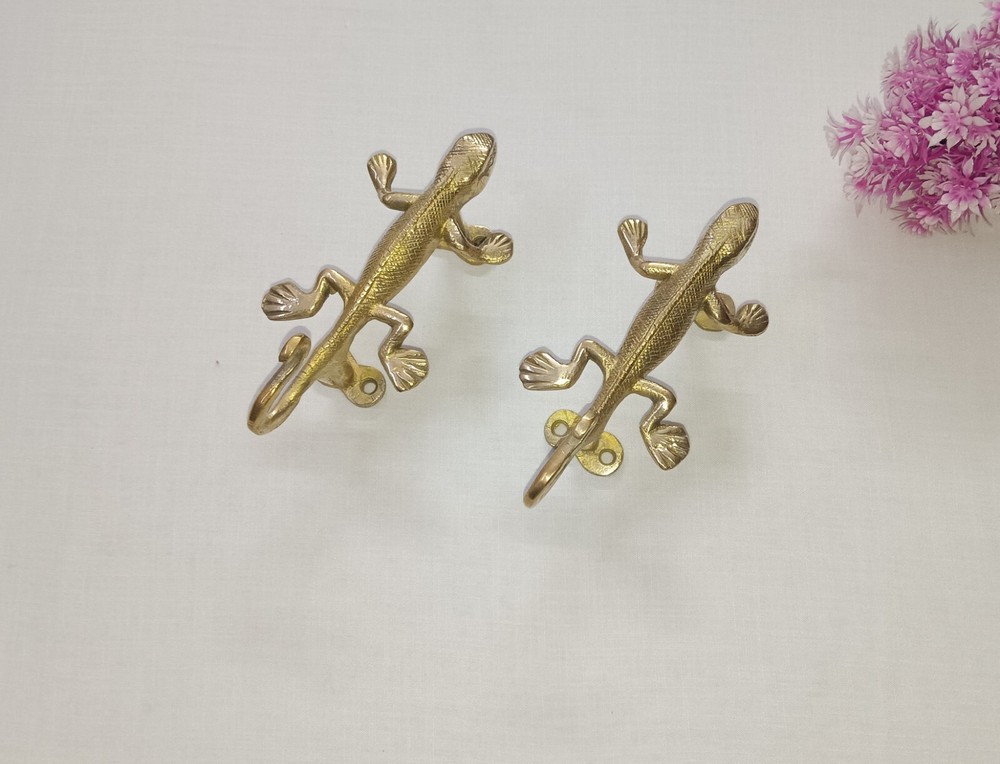 Reptile Lizard Kitchen Cabinet Pull with Hook Brass Animal Window Knob Set DM134