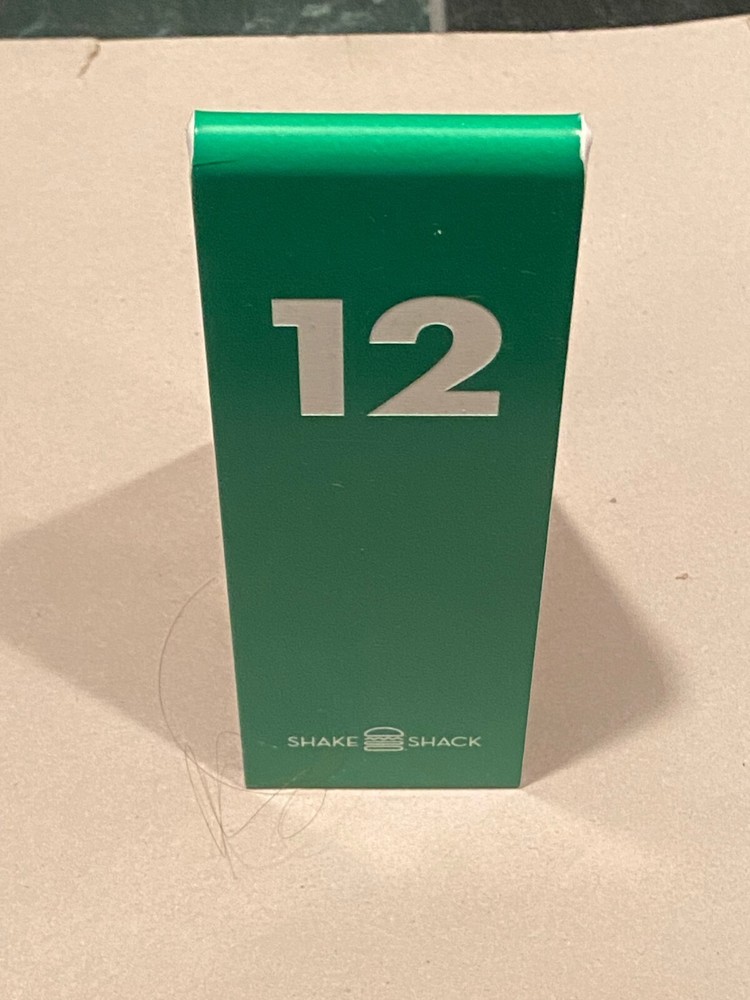Shake Shack #12 Plastic Green Table Tent *Pre Owned* ddd1
